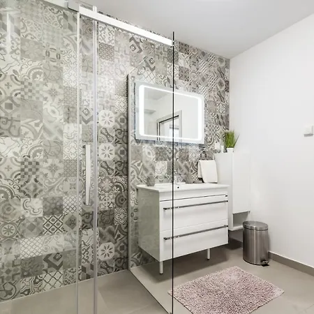 Aldo Apartment *